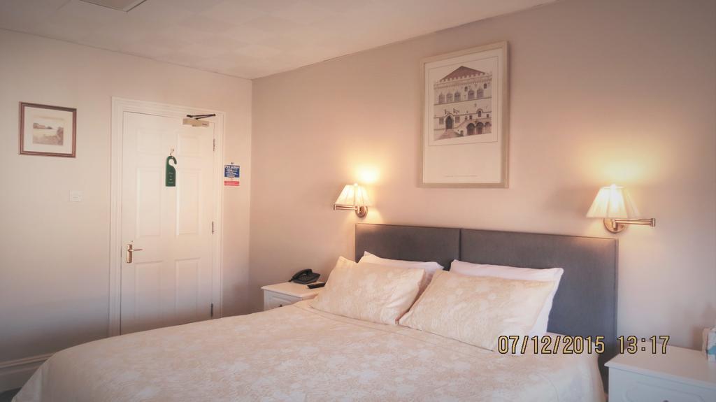 Hunters Lodge Guest House Southampton Buitenkant foto