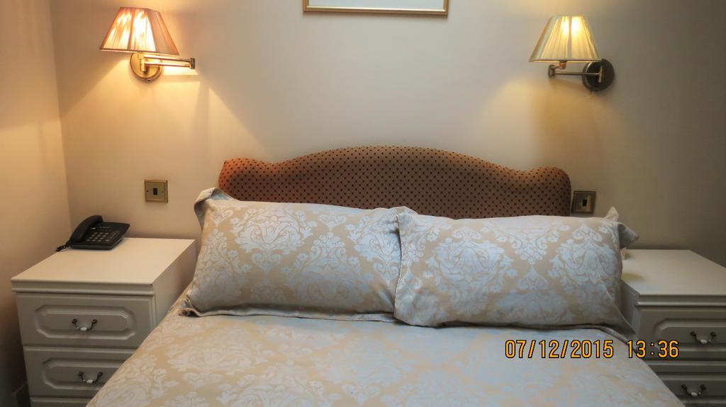 Hunters Lodge Guest House Southampton Buitenkant foto