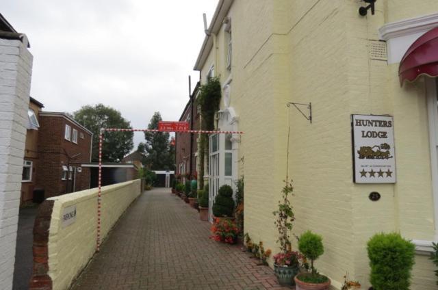 Hunters Lodge Guest House Southampton Buitenkant foto