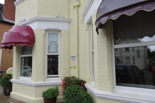 Hunters Lodge Guest House Southampton Buitenkant foto